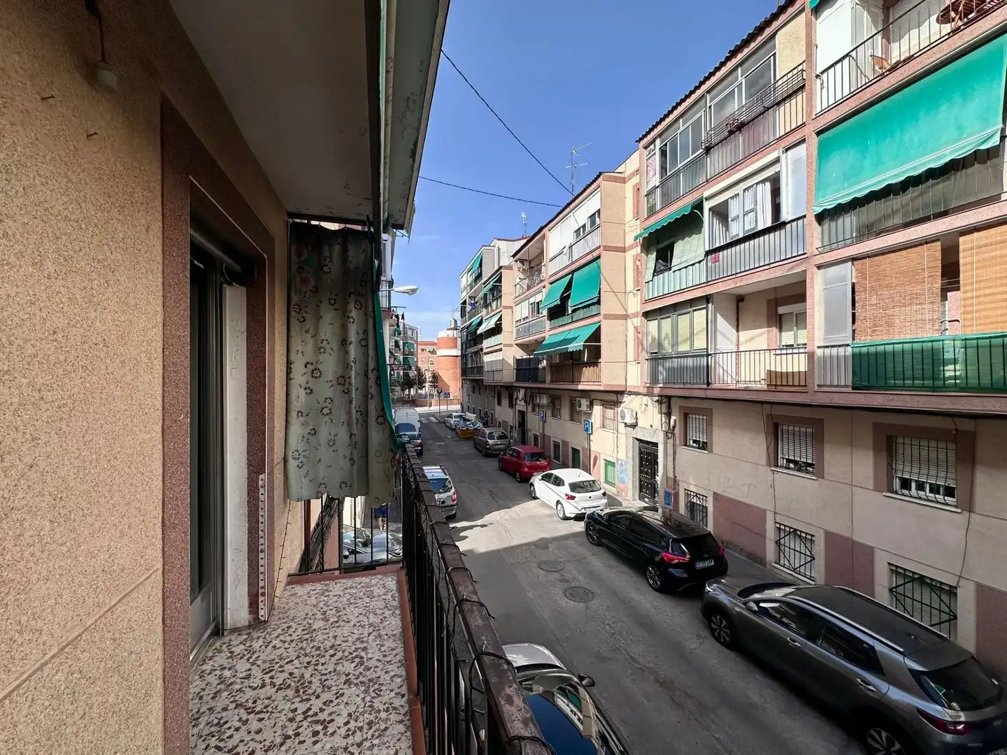 Vista exterior de Pis en venda en Madrid amb Aire condicionat i Terrassa