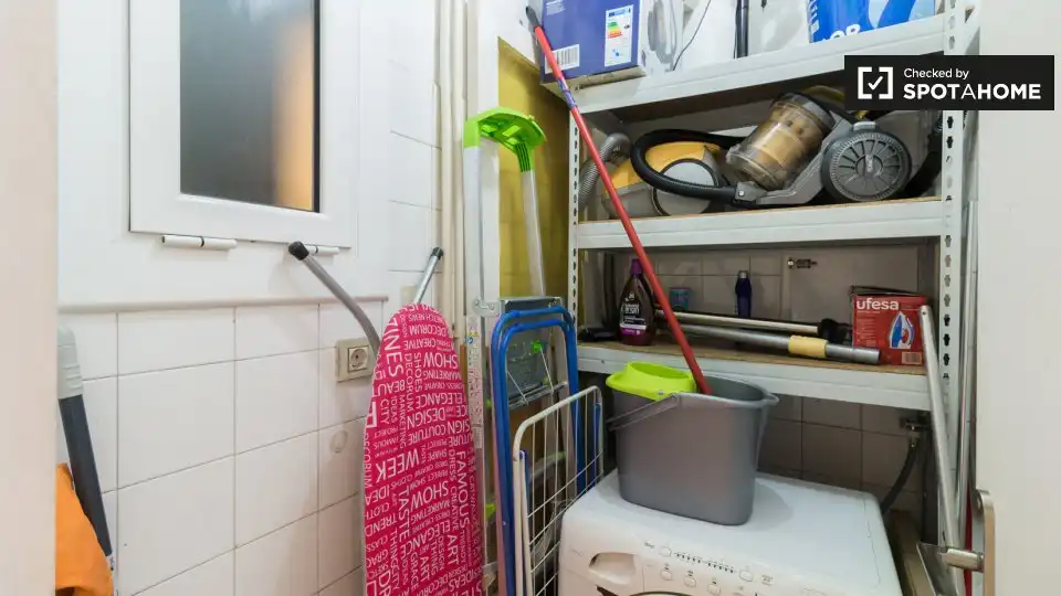 Room in El Clot