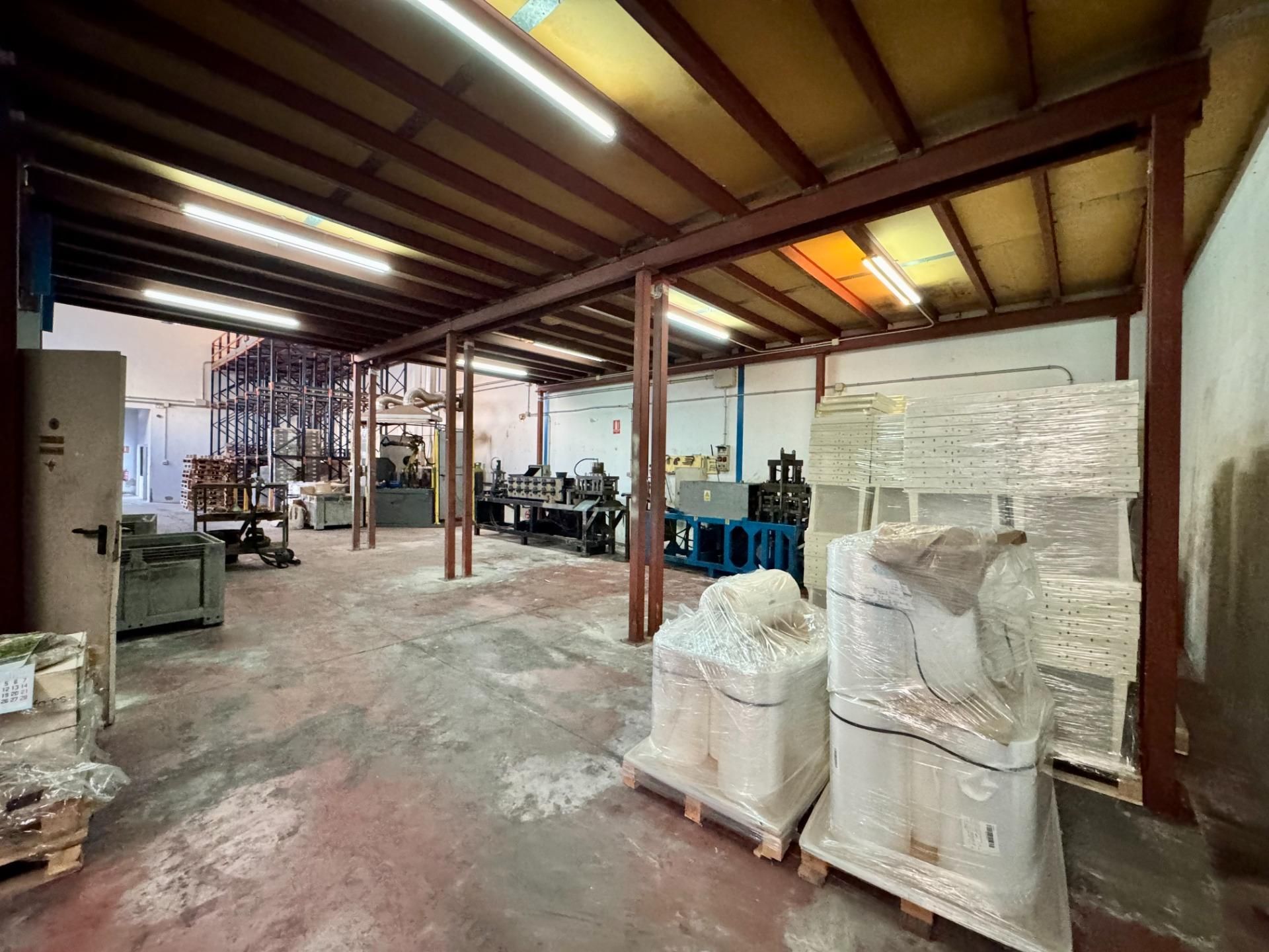 Nave industrial en venta en Santa Pola