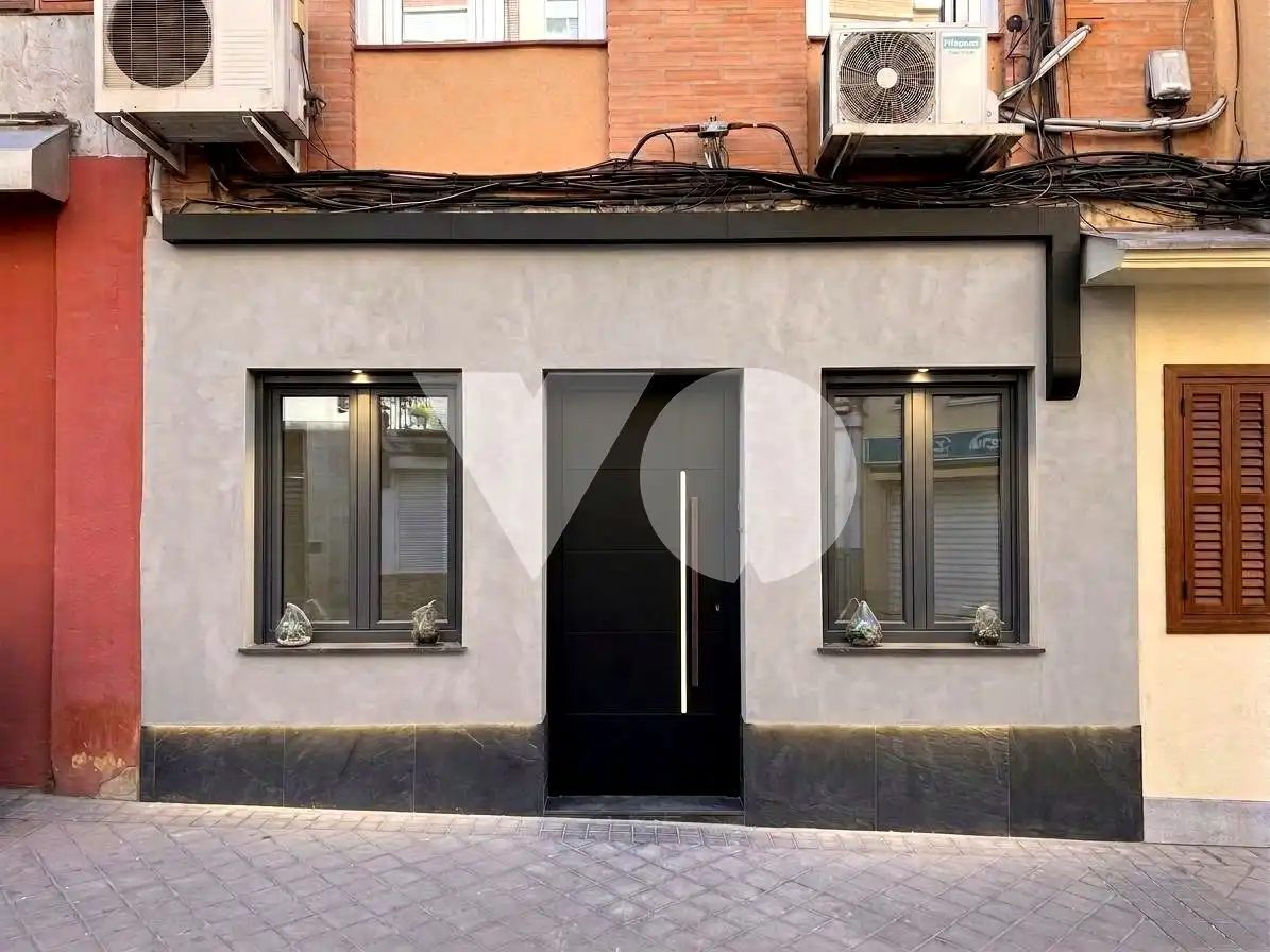 Vista exterior de Planta baja en venta en Madrid con Aire acondicionado