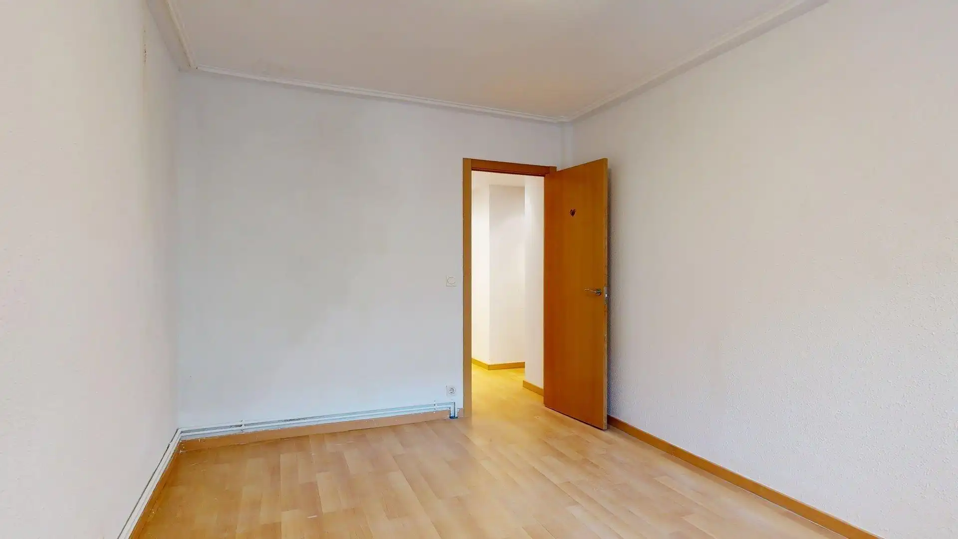 Habitación de Piso en venta en Zaragoza con Calefacción, Terraza y Balcón