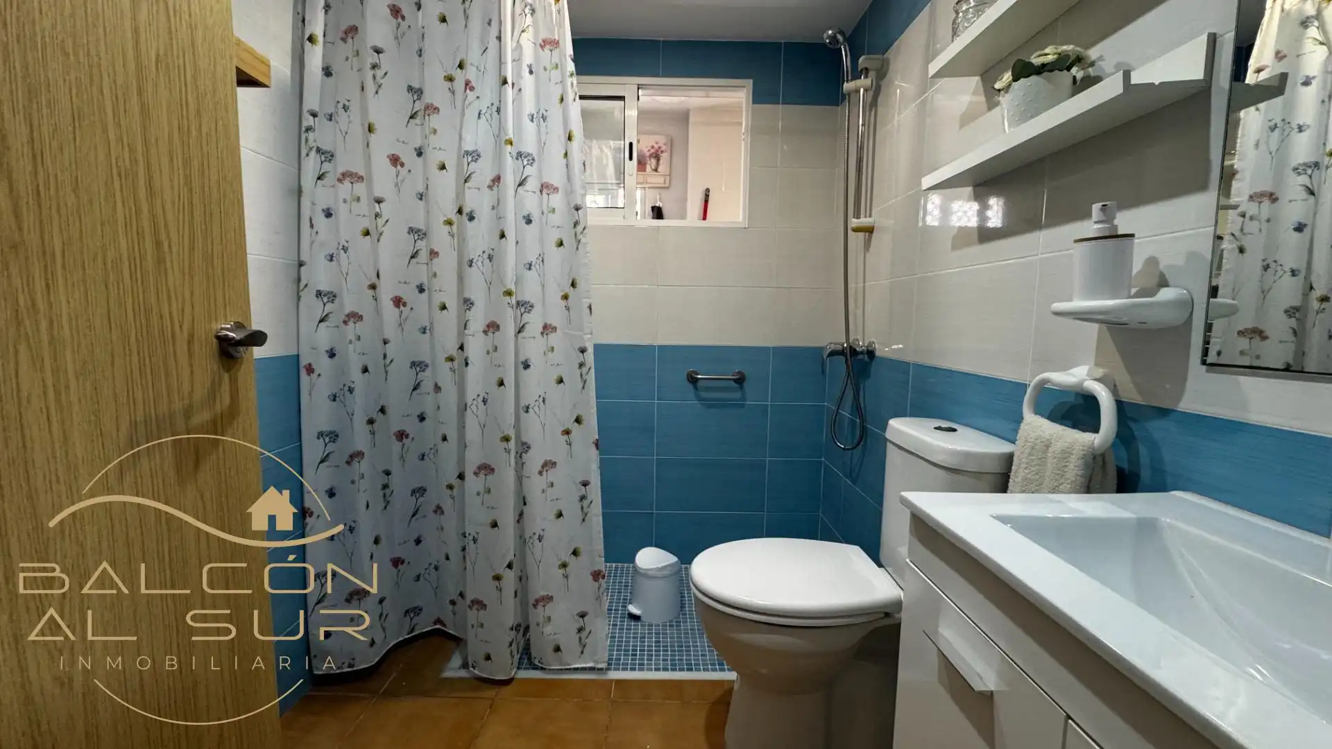 Baño de Piso en venta en Rota con Aire acondicionado