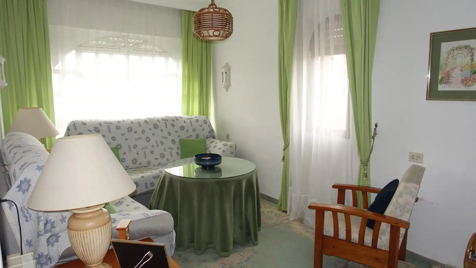 Sala de estar de Casa o chalet en venta en Albolote con Aire acondicionado, Calefacción y Piscina