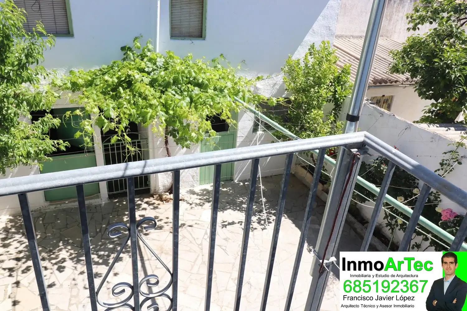 Balcony of Houses for sale in Íllora