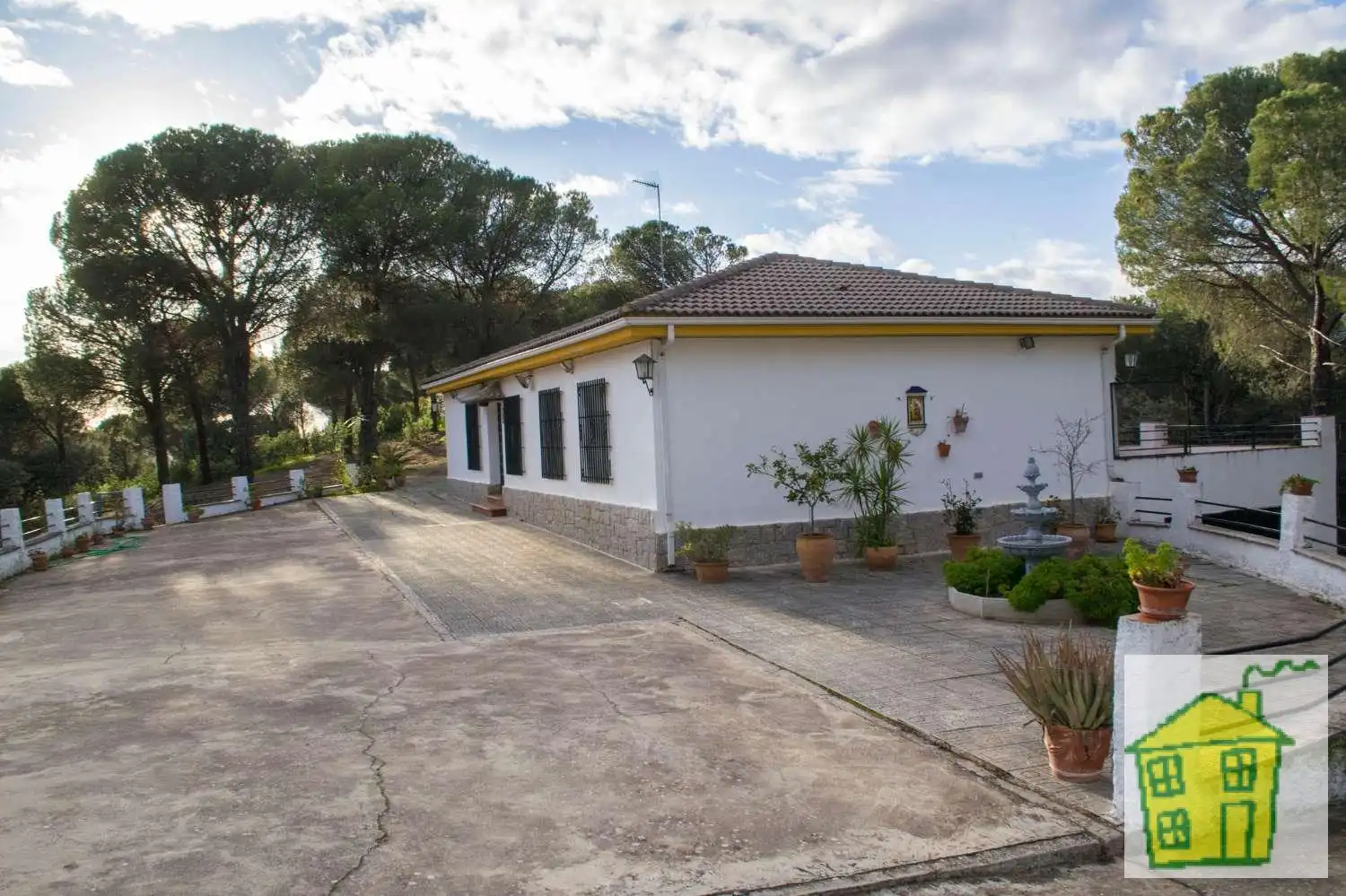 Casa rústica amb piscina en venda a Andújar, imagen 2