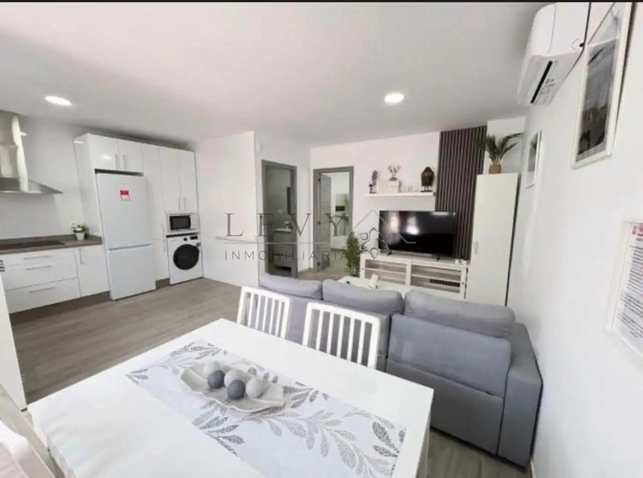 Wohnzimmer von Erdgeschoss zur Miete in Málaga mit Heizung, Schwimmbad und Möbliert