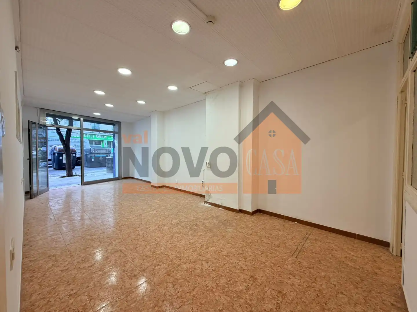 Business premises for sale in Marti el Humano, imagen 2