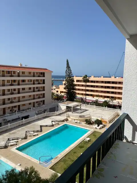 Vista exterior de Apartamento de alquiler en Arona con Amueblado, Horno y Lavadora