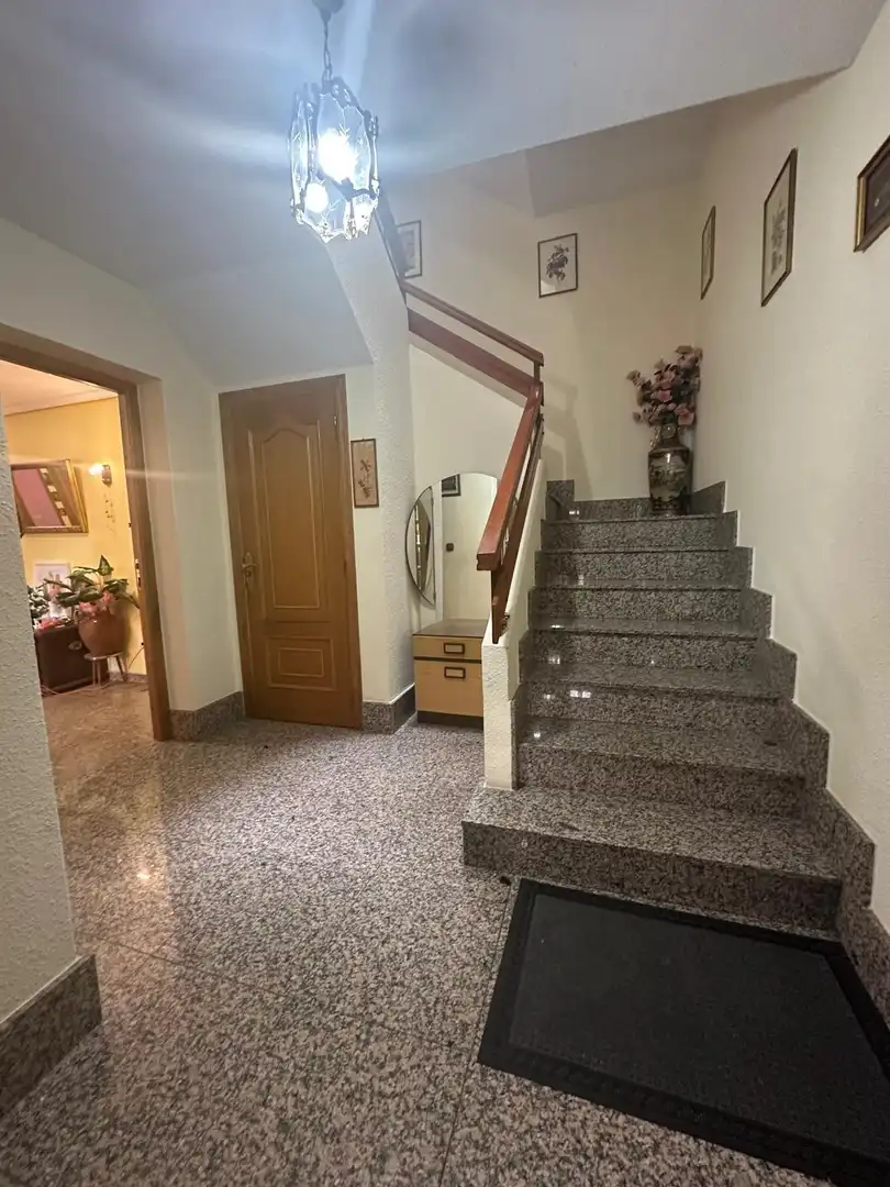 Country house zum Verkauf in Ponferrada mit Heizung, Privatgarten und Terrasse