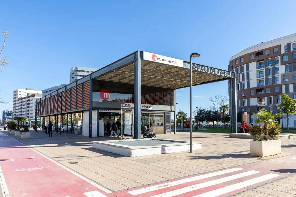 Außenansicht von Erdgeschoss zum Verkauf in Quart de Poblet mit Klimaanlage, Heizung und Möbliert