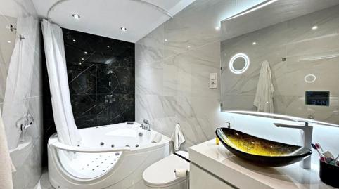 Foto 3 de Piso en venta en Calle María Auxiliadora, 3, Playa Bajadilla - Puertos, Marbella