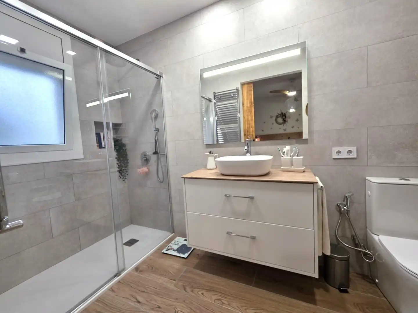 Baño de Casa o chalet en venta en Castellar del Vallès con Calefacción, Terraza y Piscina