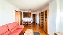 Sala d'estar de Apartament en venda en Santiago de Compostela  amb Forn