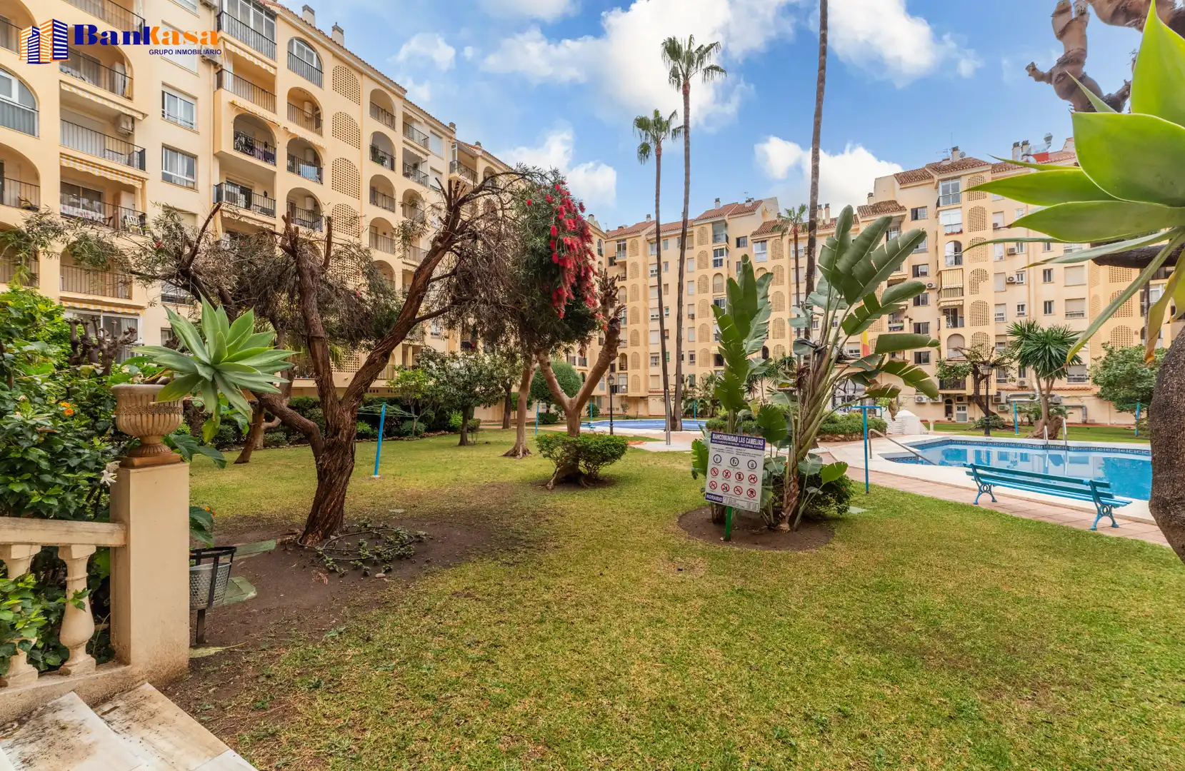 Vista exterior de Piso en venta en Fuengirola con Trastero y Piscina comunitaria