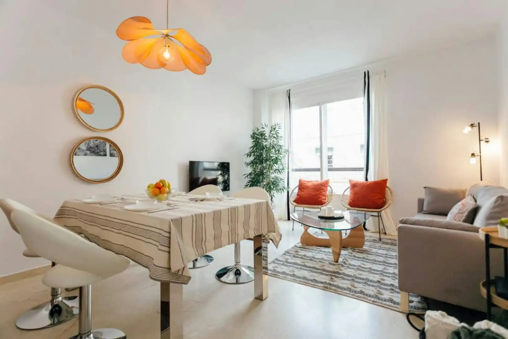 Sala de estar de Piso de alquiler en Sevilla con Aire acondicionado, Calefacción y Lavadora