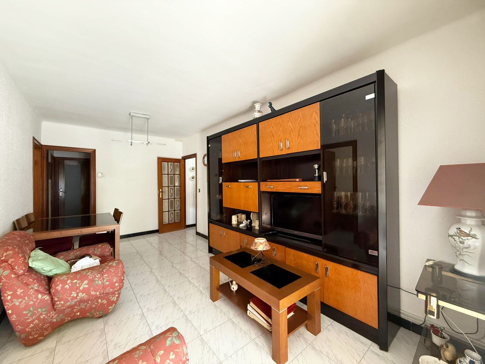 Living room of Flat for sale in Santa Coloma de Gramenet  with Heating and Balcony