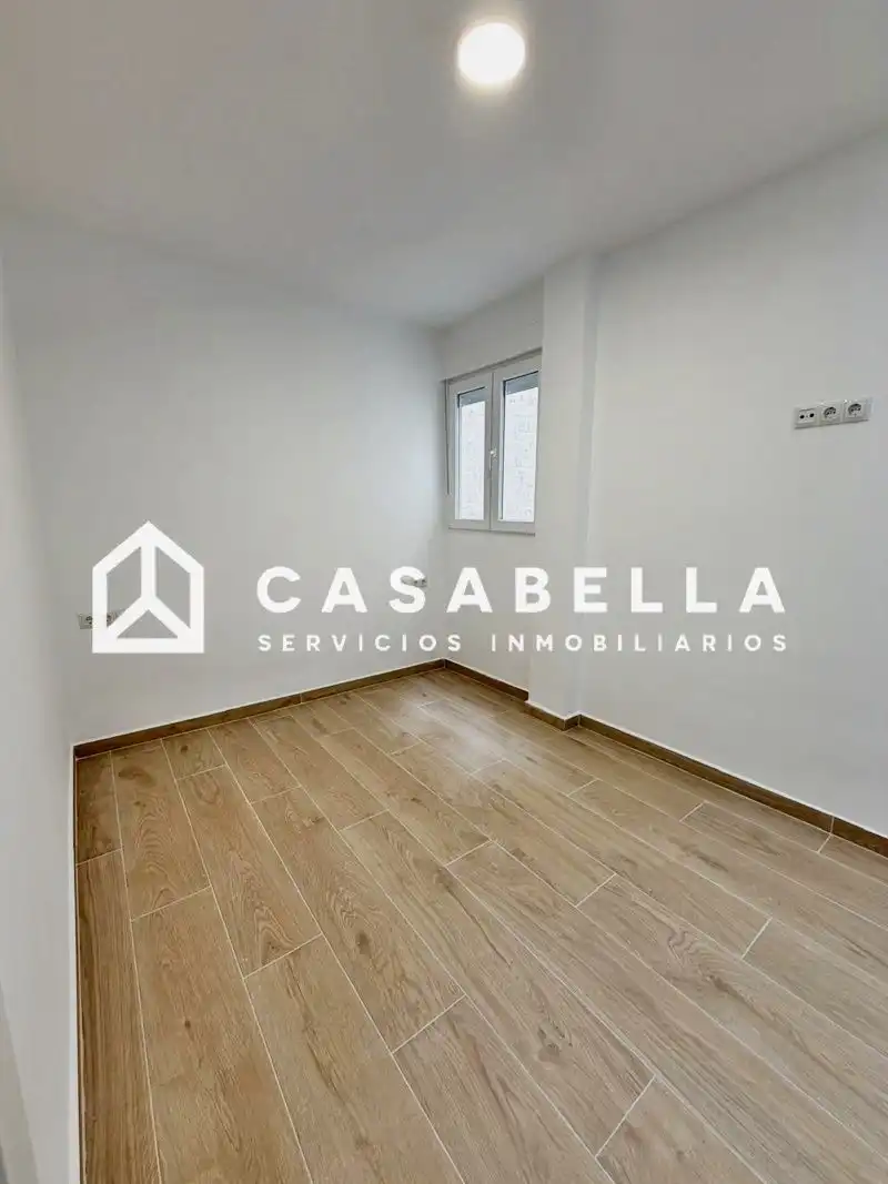 Piso en venta en Cid, Nou Moles