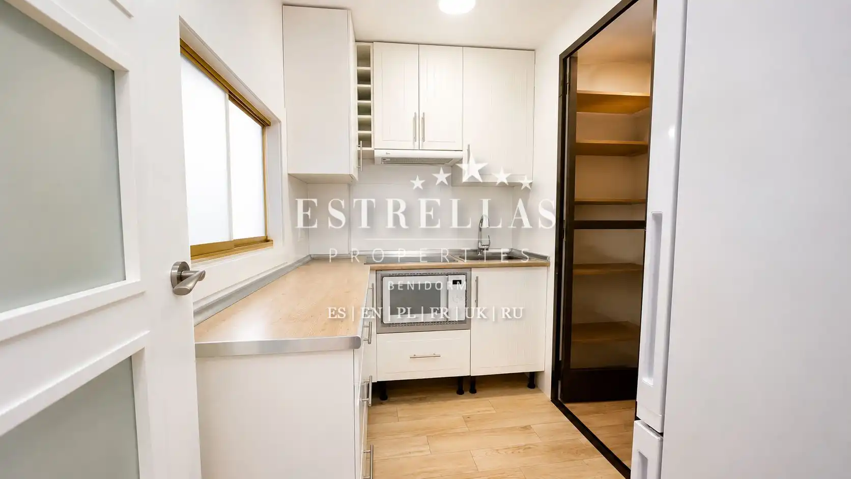 Kitchen of Apartments for sale in Benidorm  with Air Conditioner, Heating and Private garden