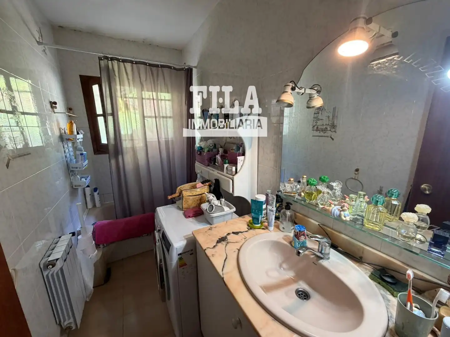 Bedroom of Houses for sale in Els Masos - Els Garrofers