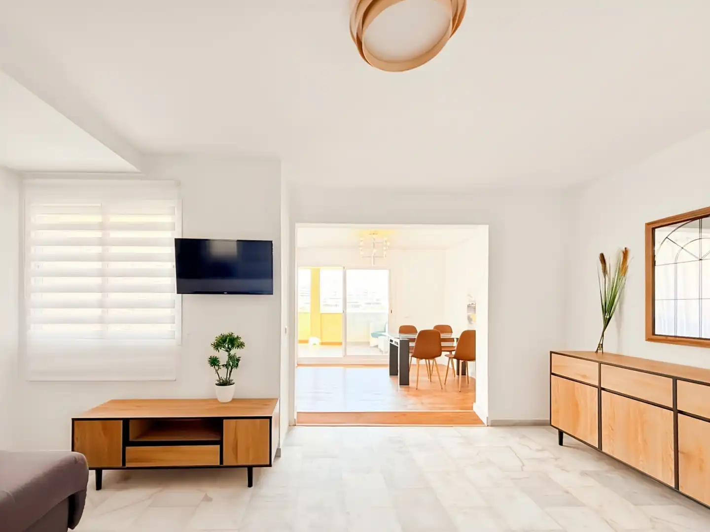 Living room of Flat for sale in Fuengirola  with Air Conditioner, Terrace and Furnished