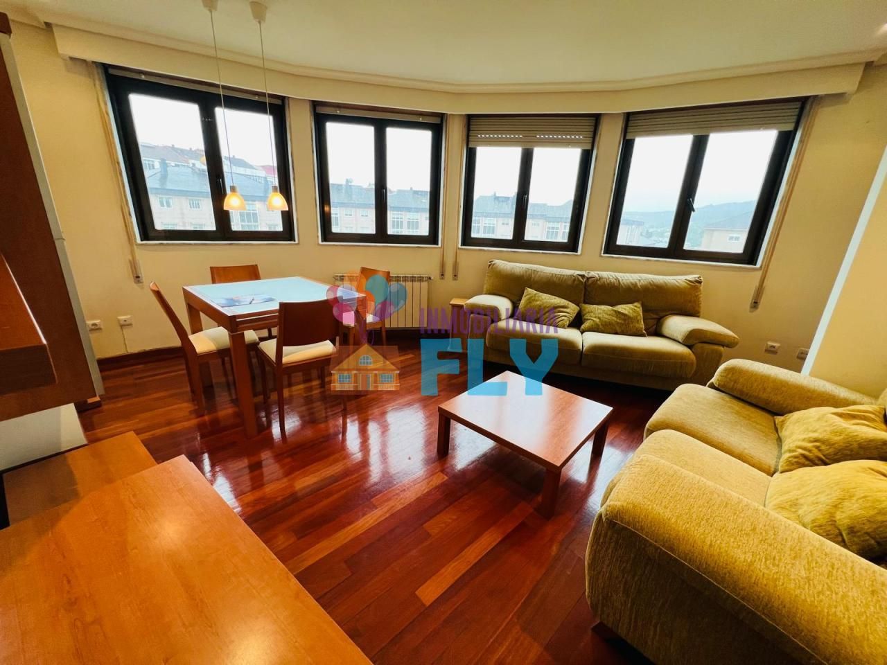 Living room of Apartment to rent in Ourense Capital   with Heating, Parquet flooring and Storage room