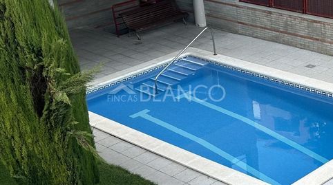 Estupendo piso con piscina comunitaria