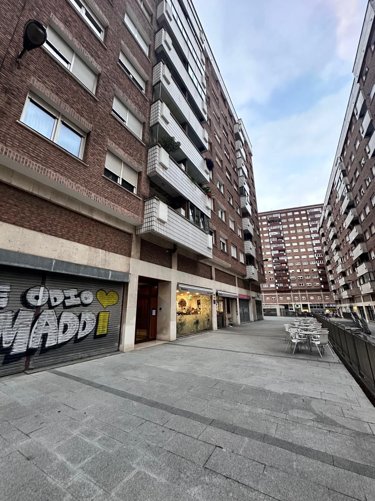 Exterior view of Flat for sale in Bilbao   with Heating and Terrace