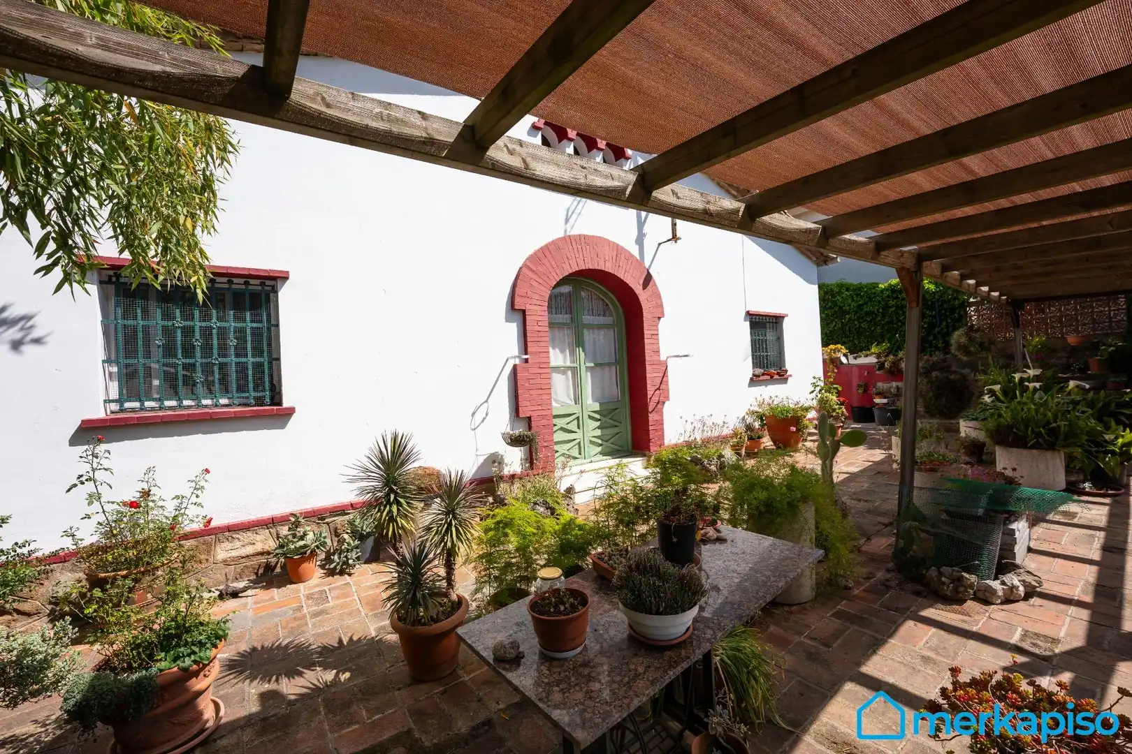 Jardí de Finca rústica en venda en Torrelles de Llobregat amb Terrassa