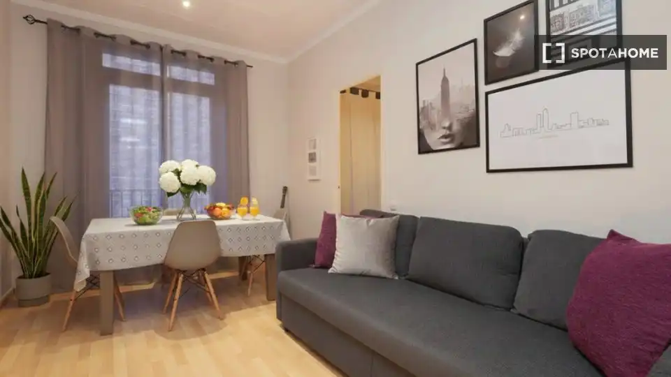 Living room of Flat for rent in Barcelona  with Air Conditioner, Heating and Furnished
