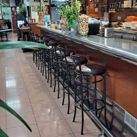 Local comercial en Alquiler en Molins de Rei