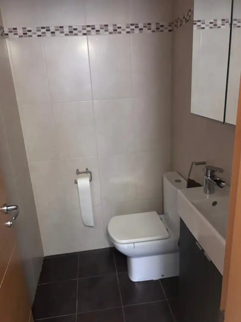 Baño de Casa adosada en venta en Valladolid con Aire acondicionado, Calefacción y Jardín privado