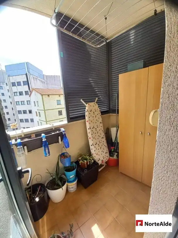 Terraza de Piso en venta en Barakaldo  con Calefacción, Trastero y Balcón