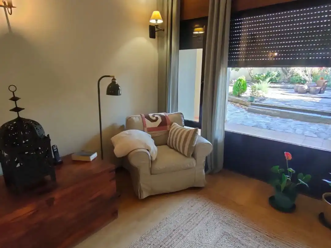 Sala d'estar de Casa o xalet en venda en El Espinar amb Calefacció, Jardí privat i Parquet