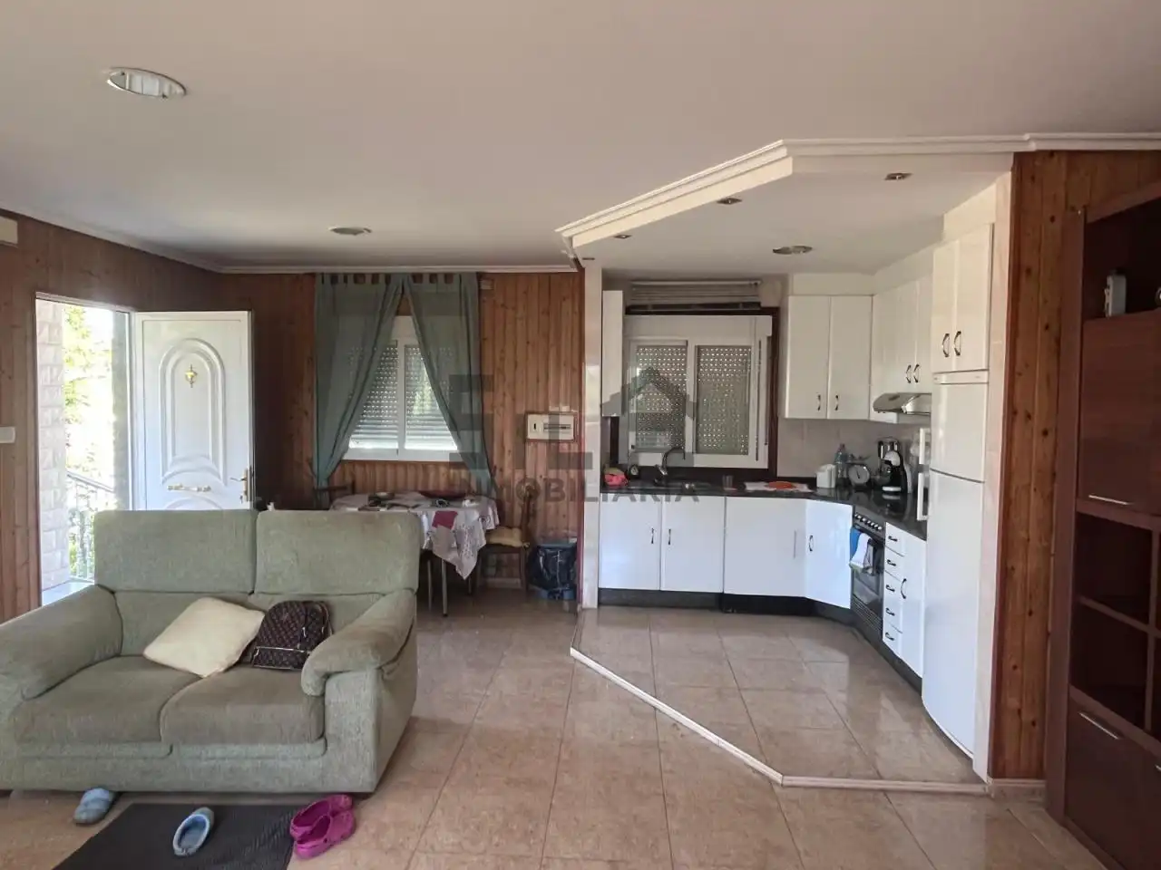 Sala d'estar de Casa o xalet en venda en Ourense Capital  amb Calefacció, Jardí privat i Moblat