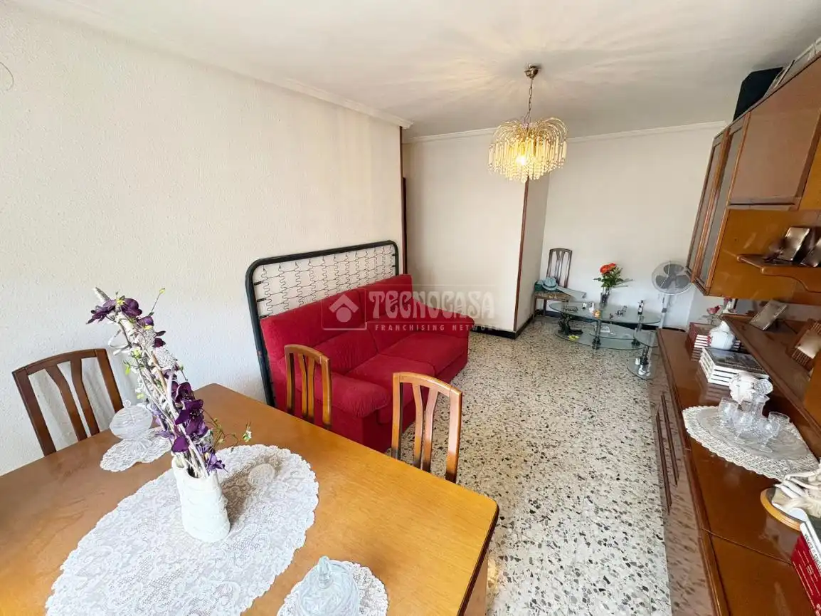 Sala de estar de Piso en venta en Zaragoza con Calefacción y Terraza