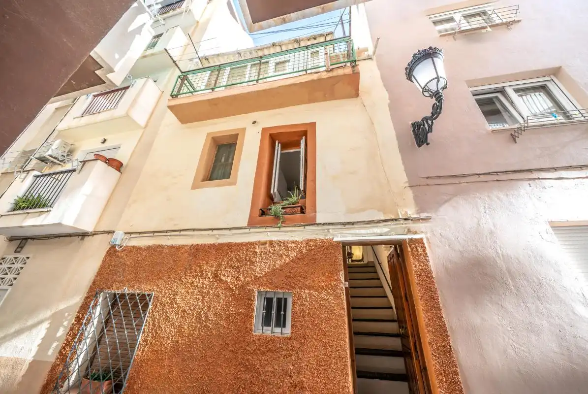 Vista exterior de Planta baja en venta en Benidorm con Aire acondicionado, Calefacción y Terraza