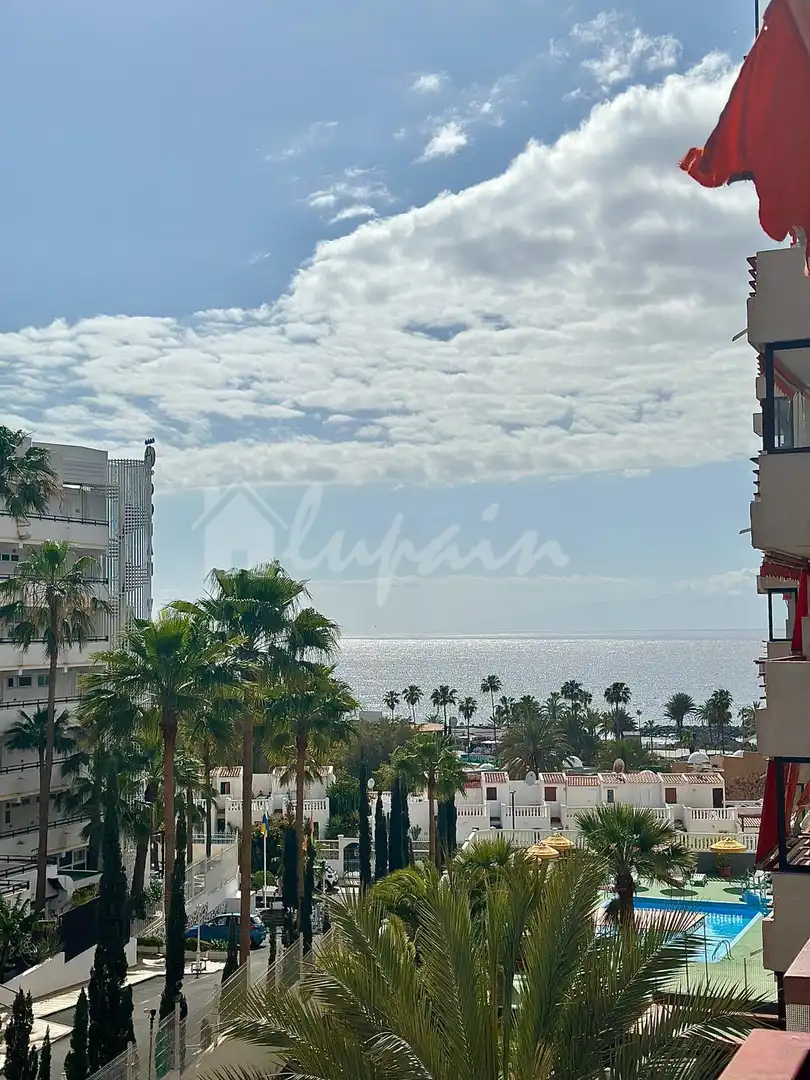 Vista exterior de Apartamento en venta en Arona