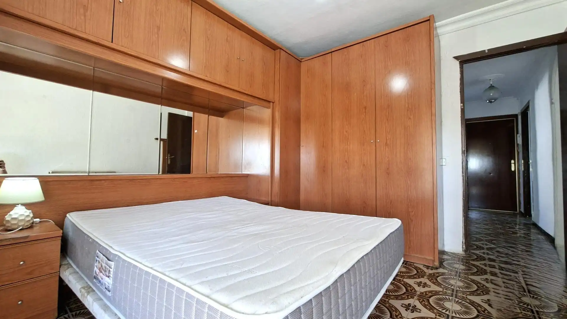 Habitación de Piso en venta en San Juan de Aznalfarache con Terraza