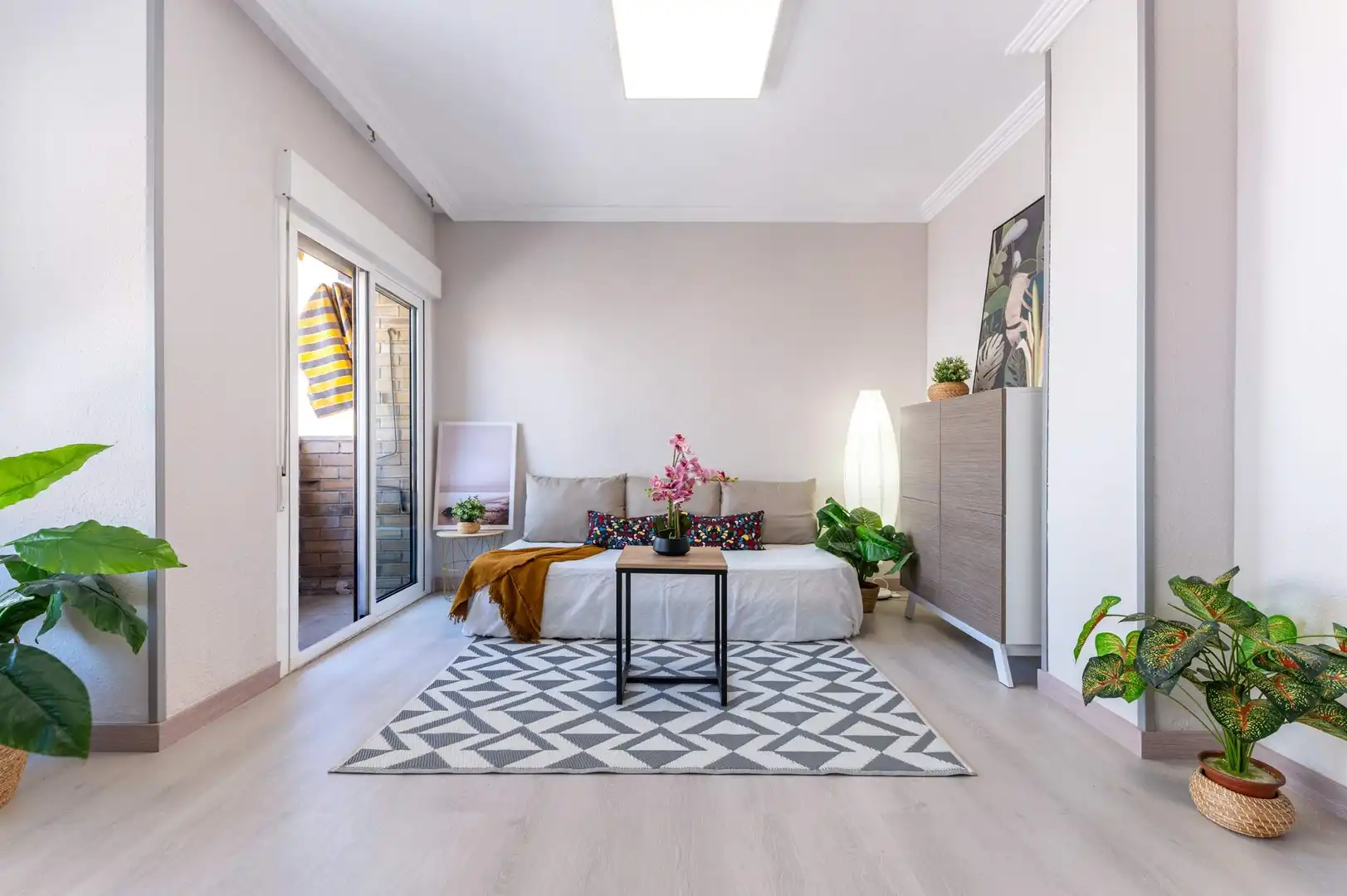 Sala de estar de Piso en venta en Alicante / Alacant con Terraza, Balcón y Alarma