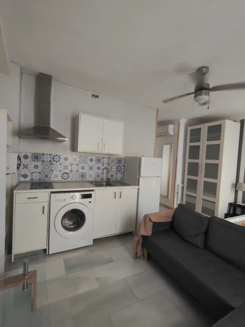 Kitchen of Study for sale in Granada  with Air Conditioner, Heating and Furnished
