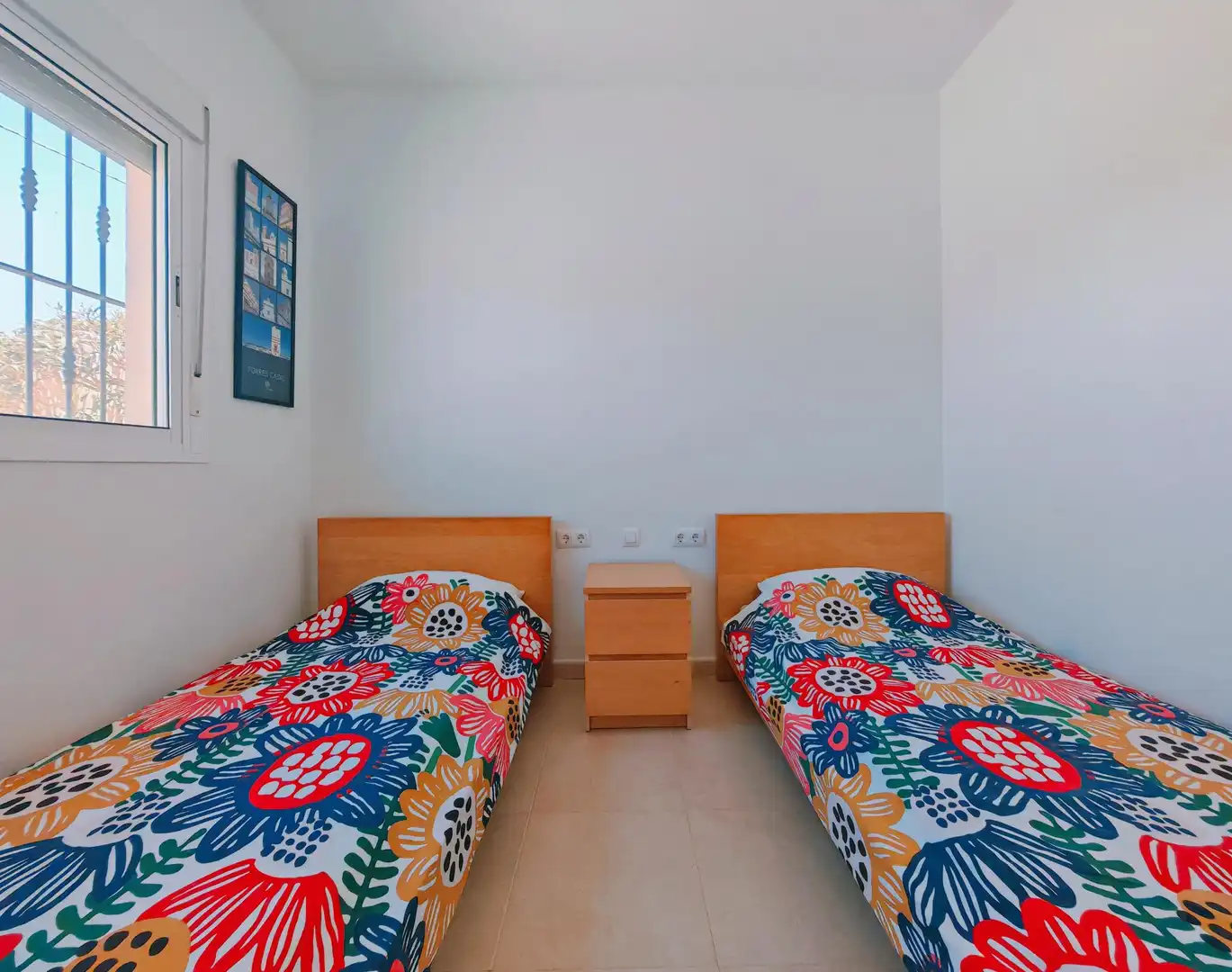 Dormitori de Casa o xalet en venda en Chiclana de la Frontera amb Aire condicionat, Jardí privat i Piscina