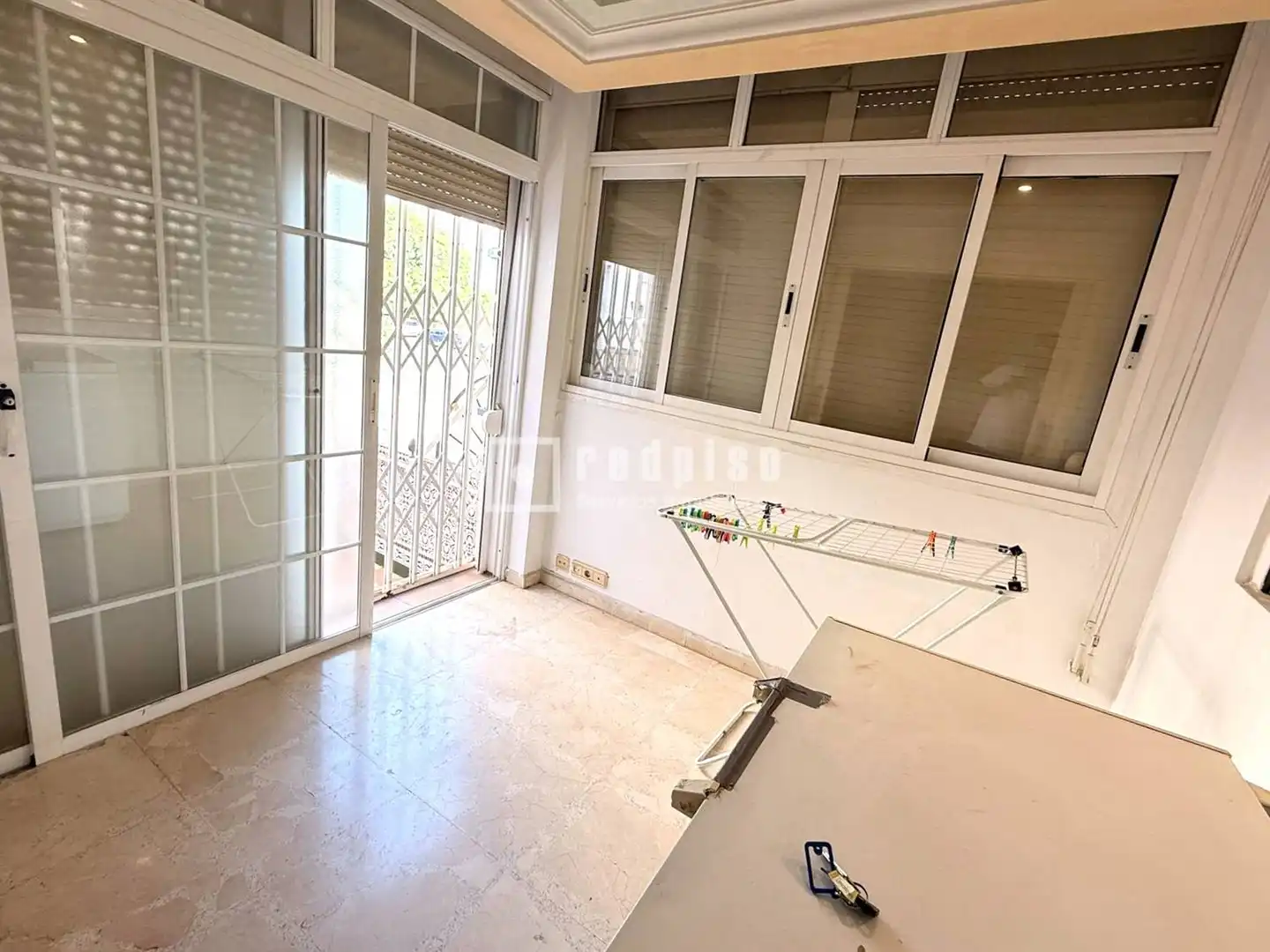 Flat for rent in Demóstenes, El Cónsul - Ciudad Universitaria - El Romeral