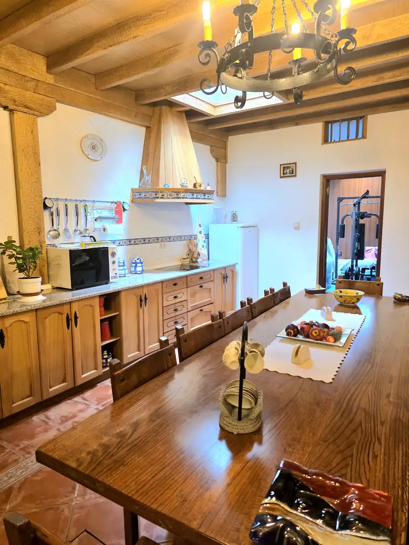 Küche von Einfamilien-Reihenhaus zum Verkauf in Castro-Urdiales mit Heizung, Privatgarten und Parkett