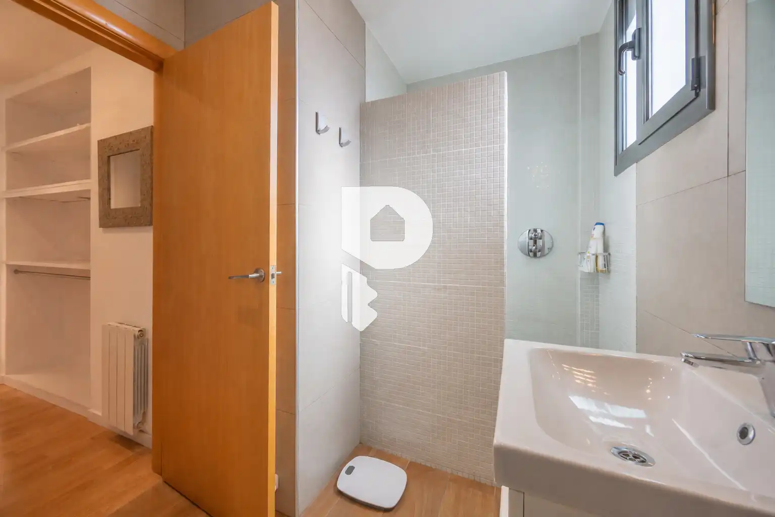 Baño de Casa o chalet en venta en Vallirana con Aire acondicionado, Calefacción y Jardín privado