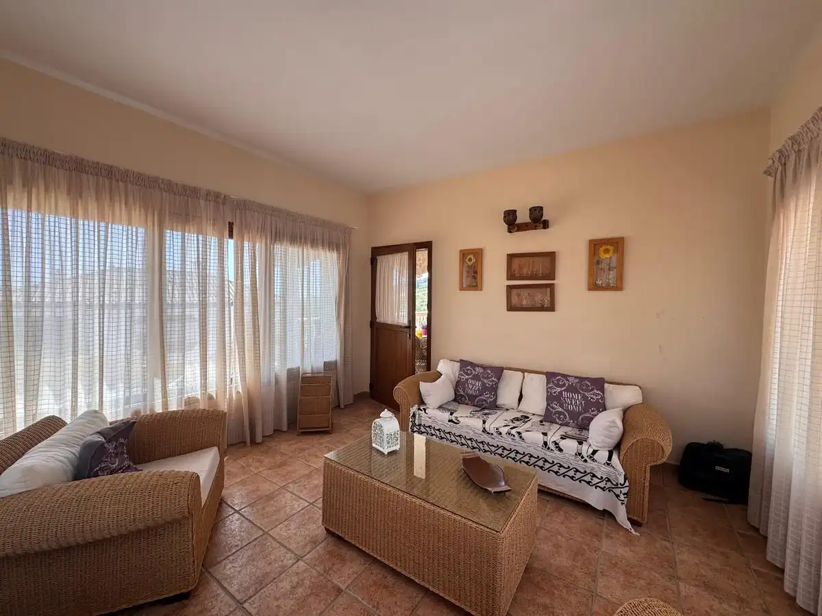 Sala d'estar de Casa o xalet en venda en Manilva amb Terrassa i Traster