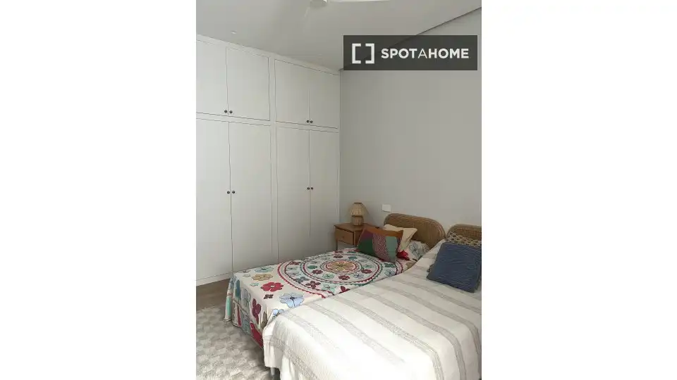 Habitación de Apartamento para compartir en Madrid con Aire acondicionado, Calefacción y Terraza