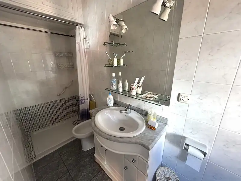 Baño de Piso en venta en Madrid con Calefacción y Amueblado