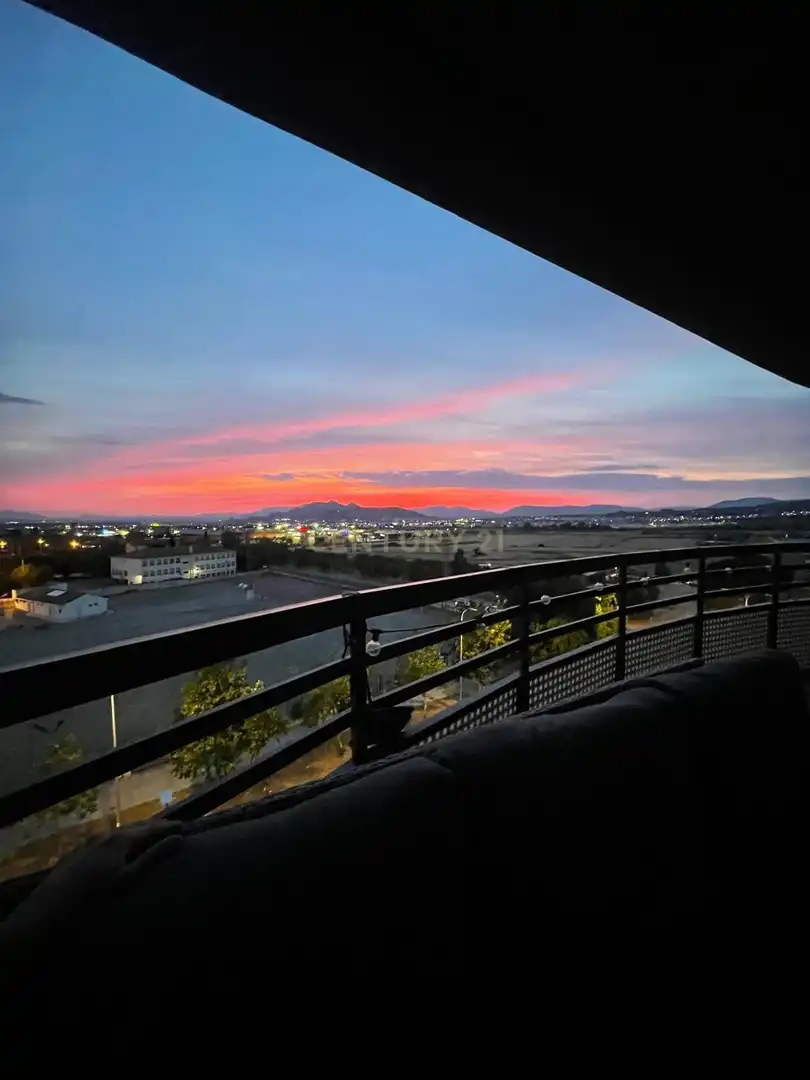 Terrassa de Apartament en venda en Granada amb Aire condicionat, Traster i Piscina