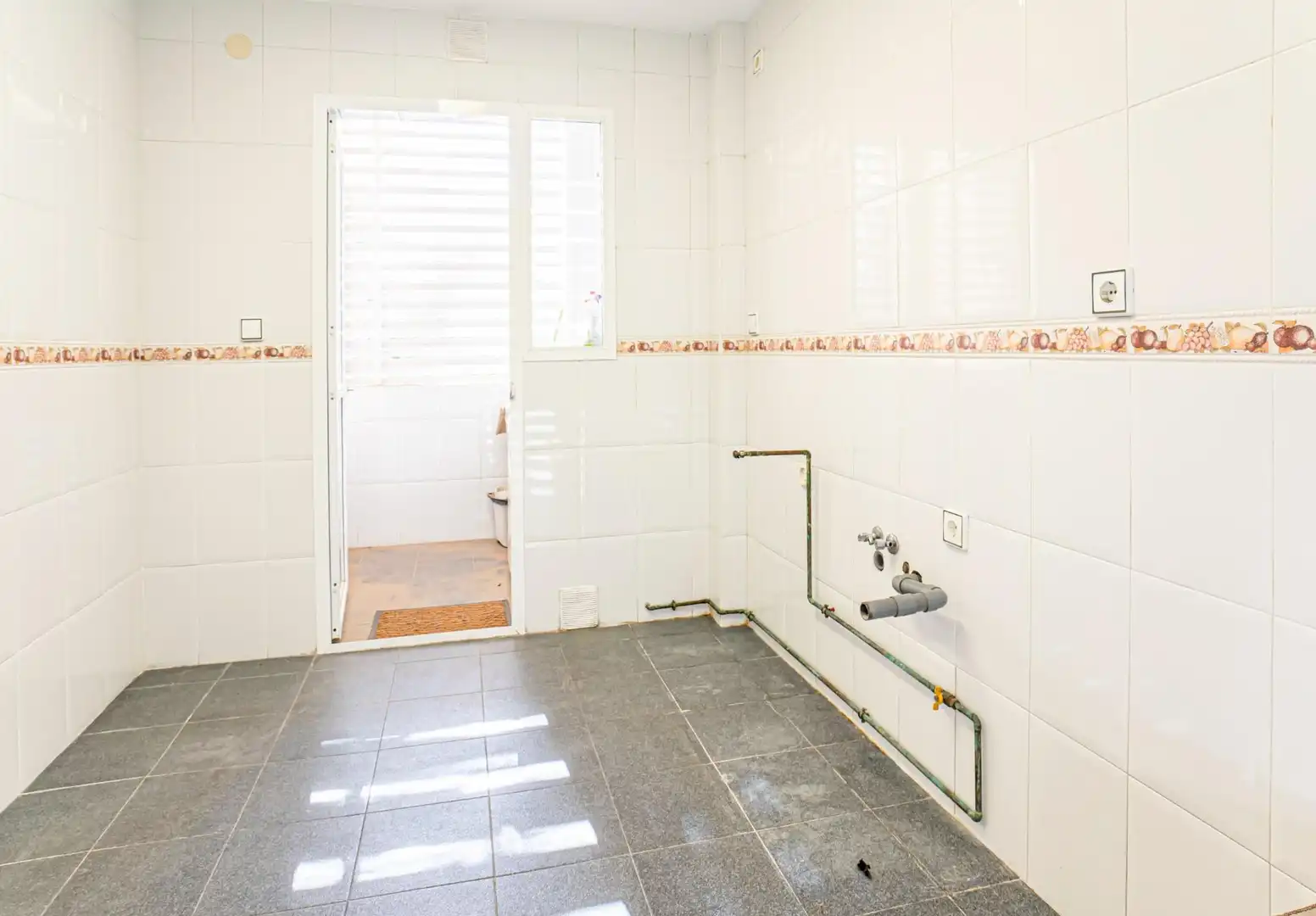 Baño de Piso en venta en Málaga con Aire acondicionado, Jardín privado y Terraza