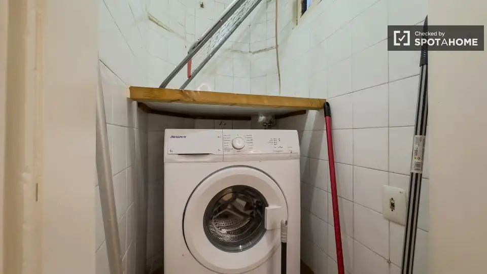Flat with terrace to rent in Ciutat Vella, imagen 13